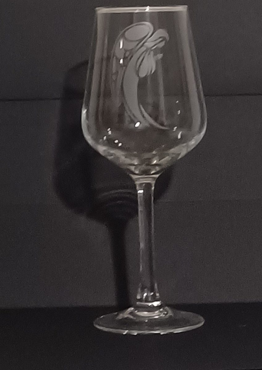 How Wine Glasses with Angel Designs Are Changing Gift Giving?